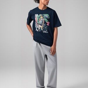 Attack on titan shirt Men’s Large Black Graphic Captain Levi Season 3 Sz XL